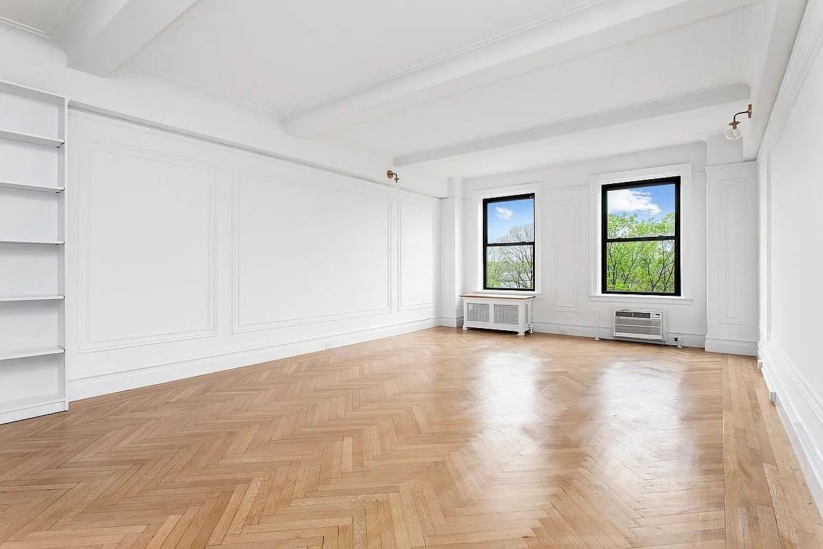 340 Riverside Dr #6B - Photo 4 of 5