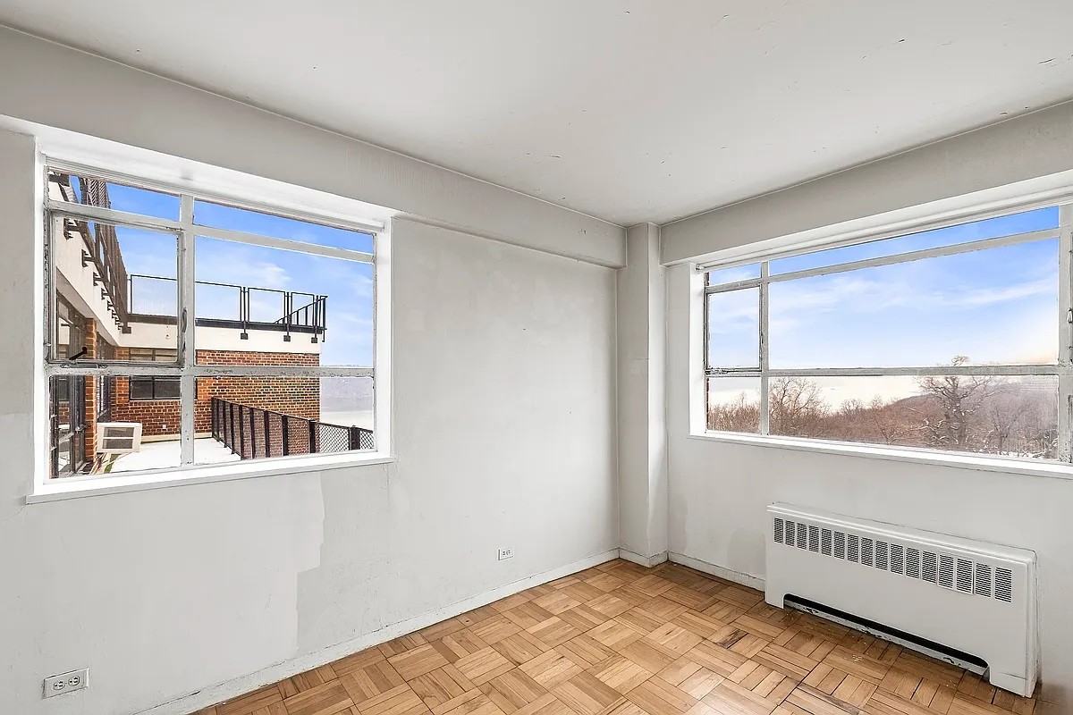 2727 Palisade Ave #16AB - Photo 6 of 23