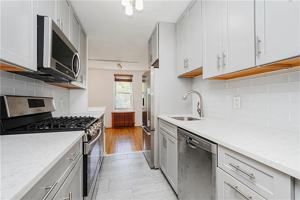 featured image of 350 Richmond Ter #7J