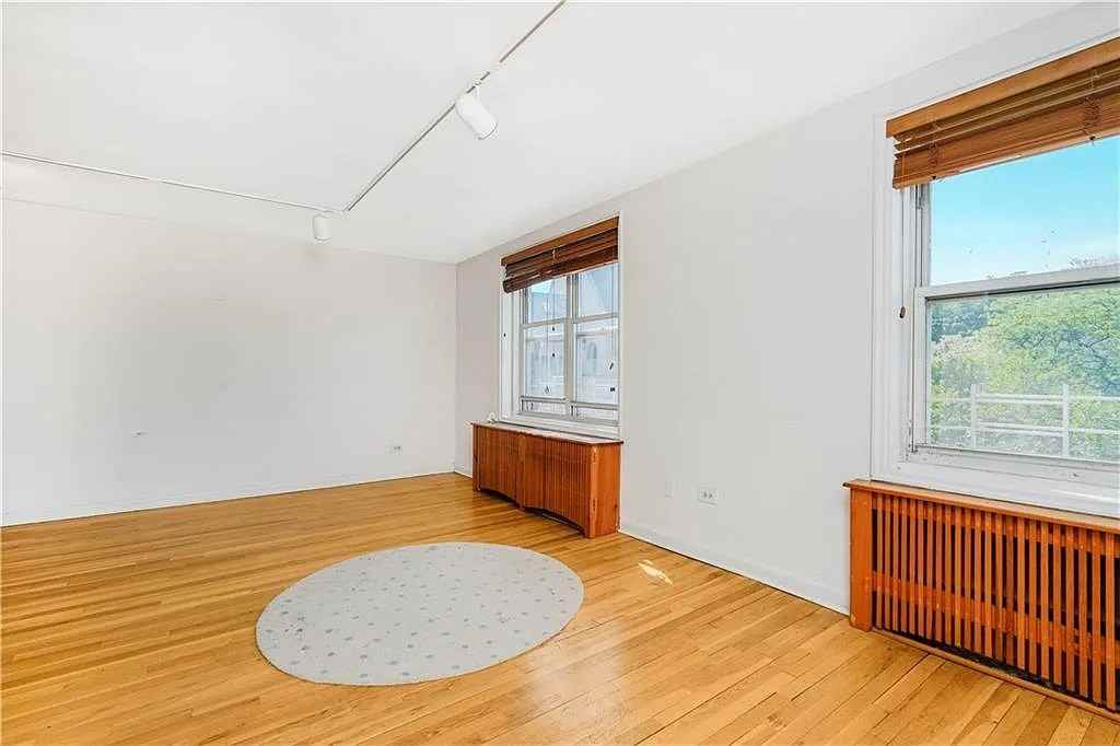 350 Richmond Ter #7J - Photo 6 of 12