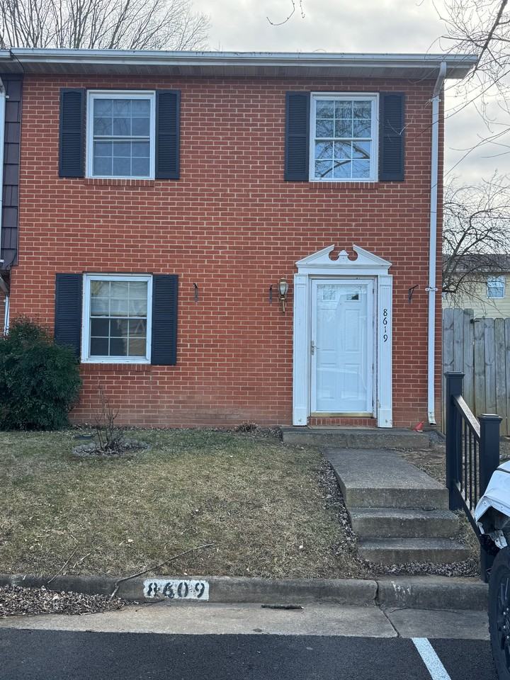 8619 Ashby Ct - Photo 2 of 13