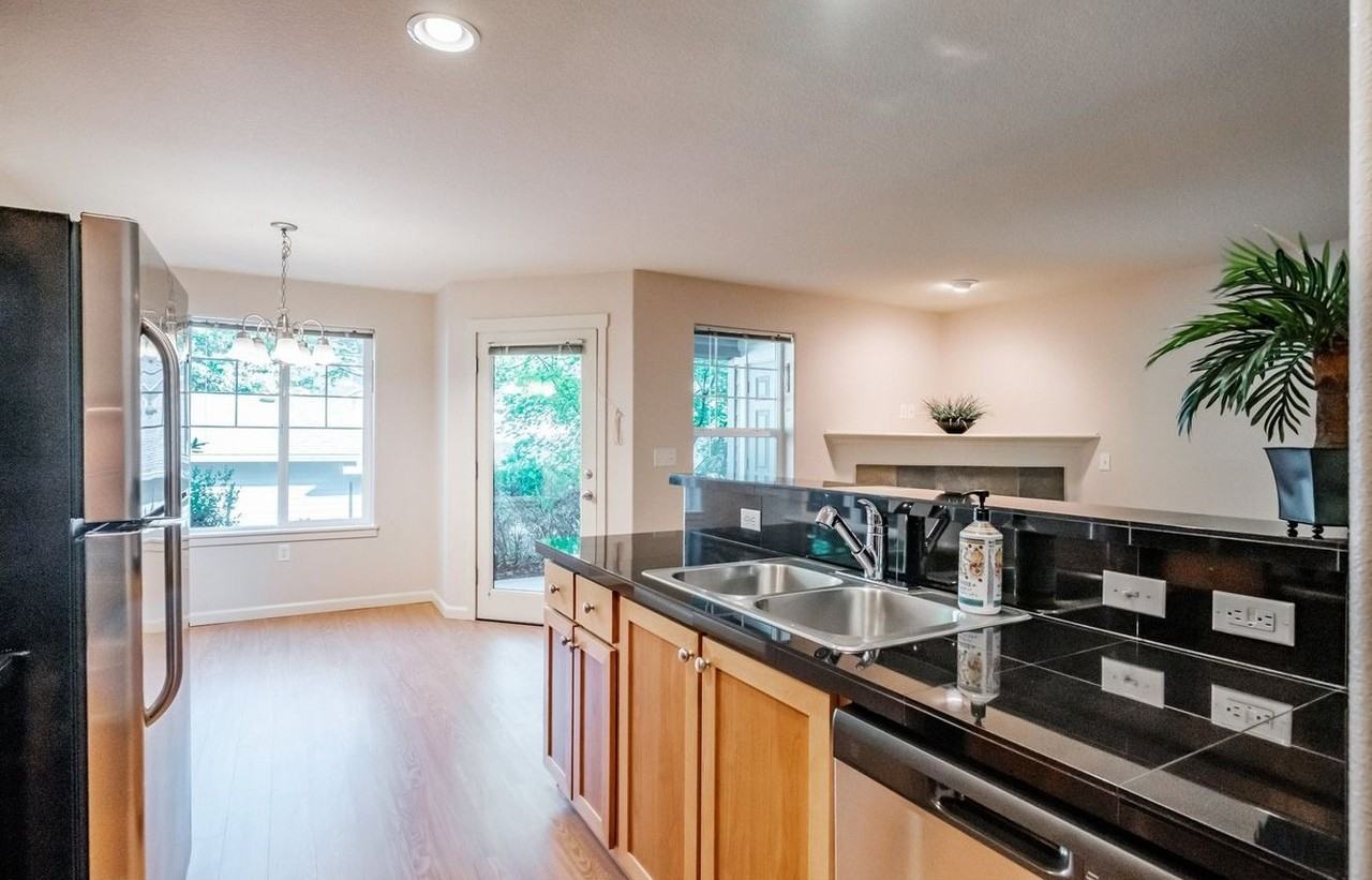 6298 Sw Grand Oaks Dr #A101 - Photo 4 of 24