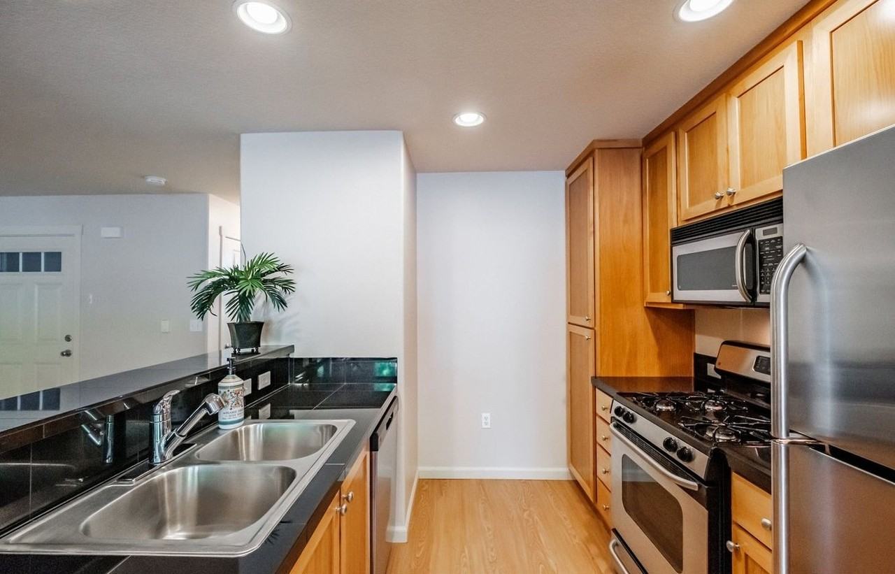 6298 Sw Grand Oaks Dr #A101 - Photo 5 of 24