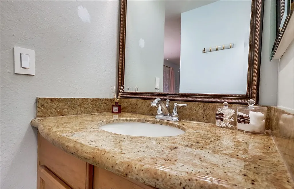 1125 Sepulveda Blvd #K101 - Photo 2 of 8