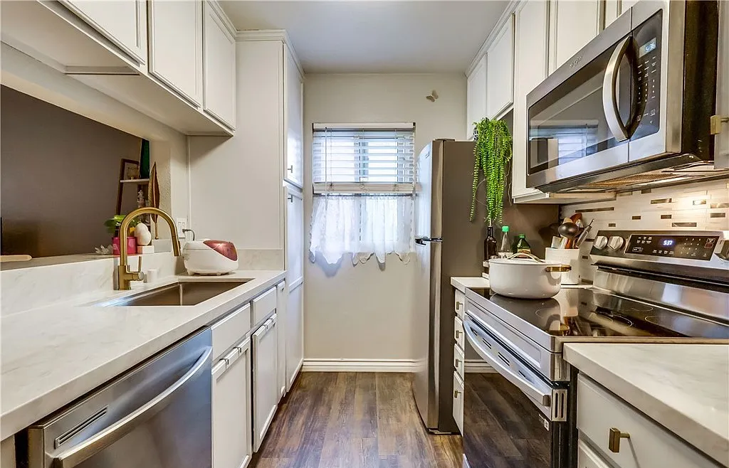 1125 Sepulveda Blvd #K101 - Photo 4 of 8