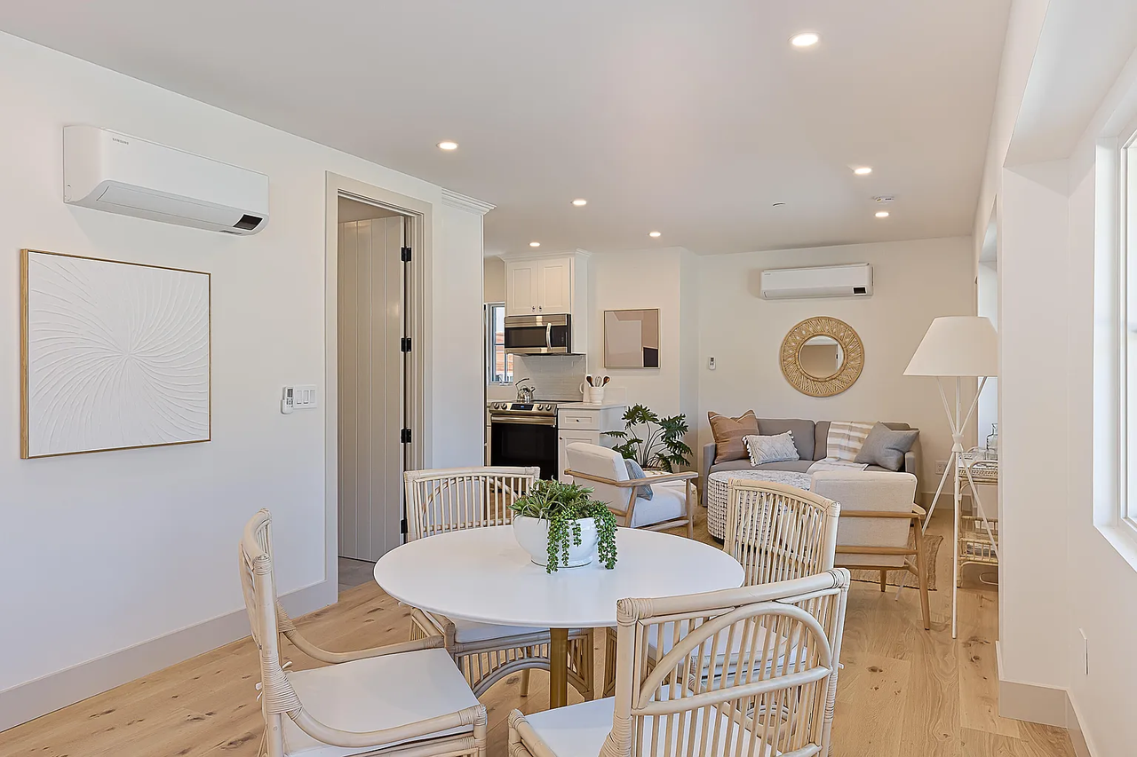 1116 Linden Ave - Photo 5 of 8