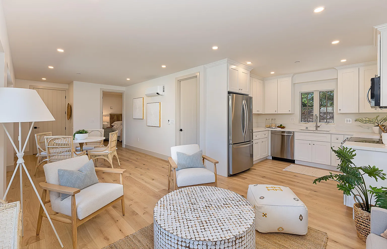 1116 Linden Ave - Photo 6 of 8