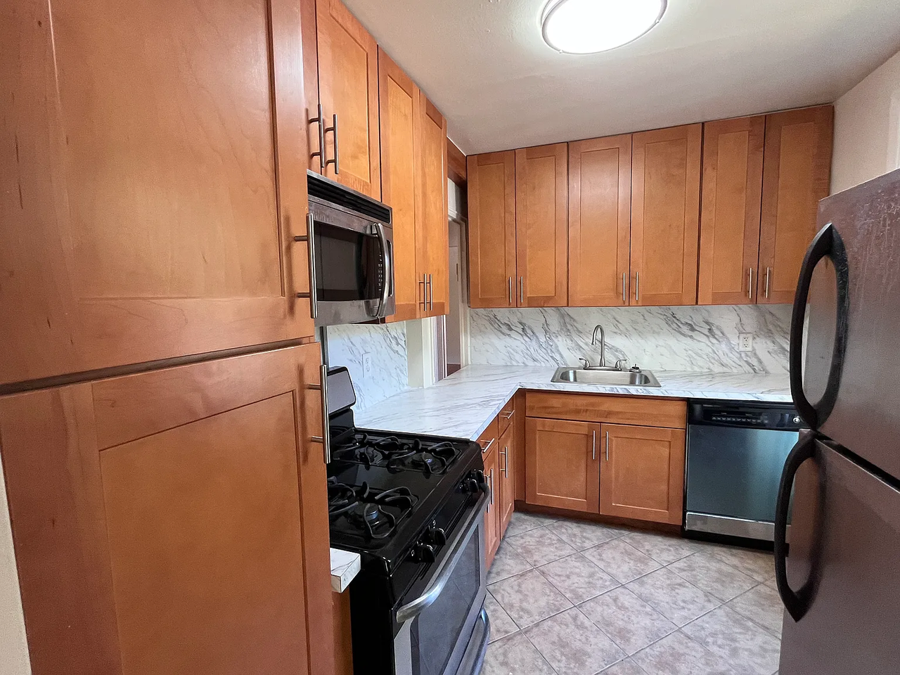 19666 69th Ave #E - Photo 7 of 8