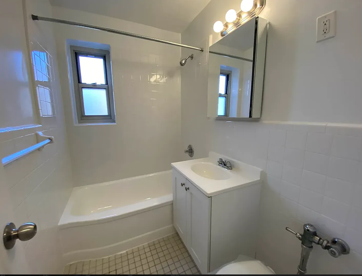 255 74th St #5B - Photo 4 of 5