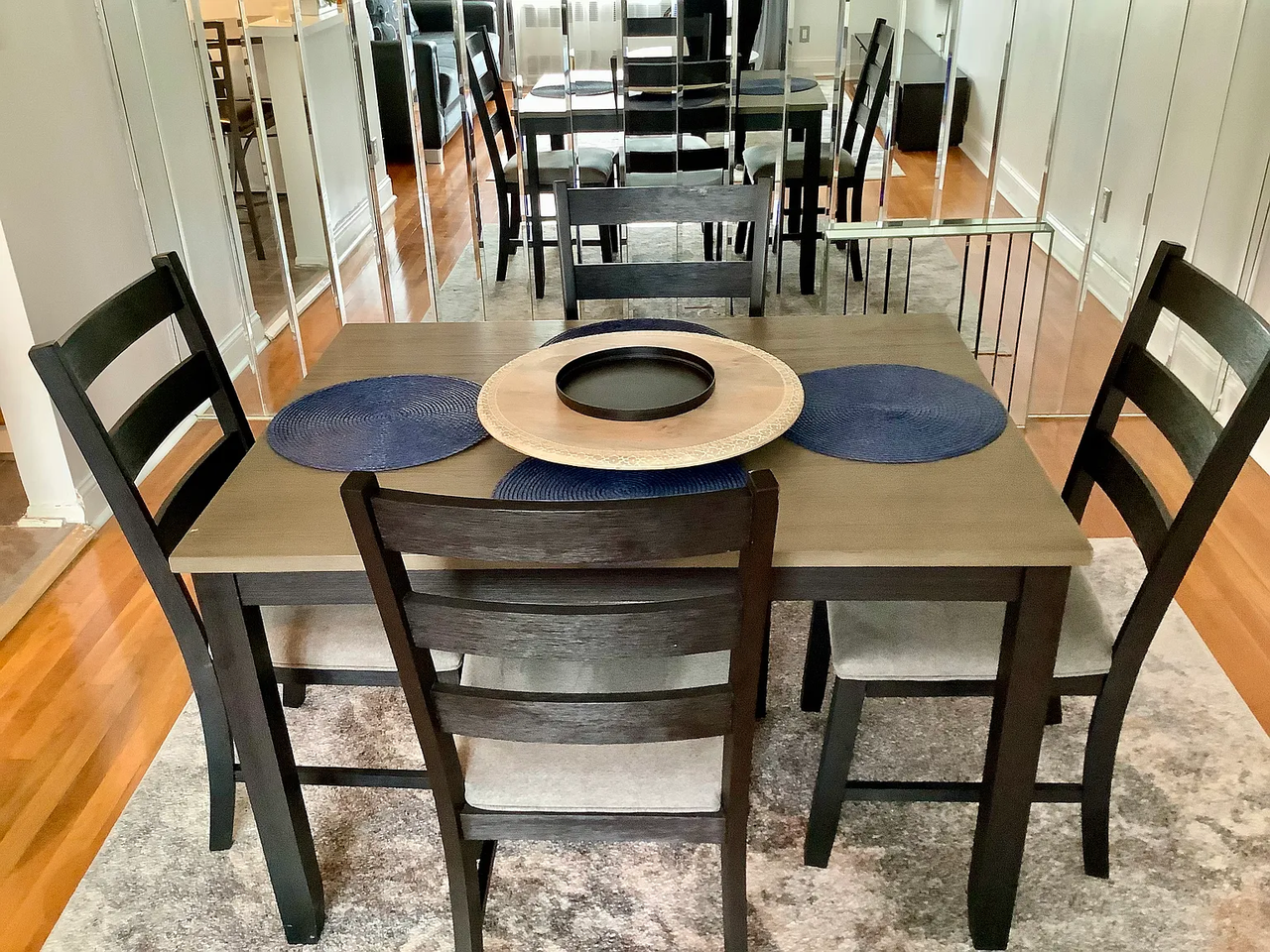 1251 E 91st St #2 - Photo 5 of 11