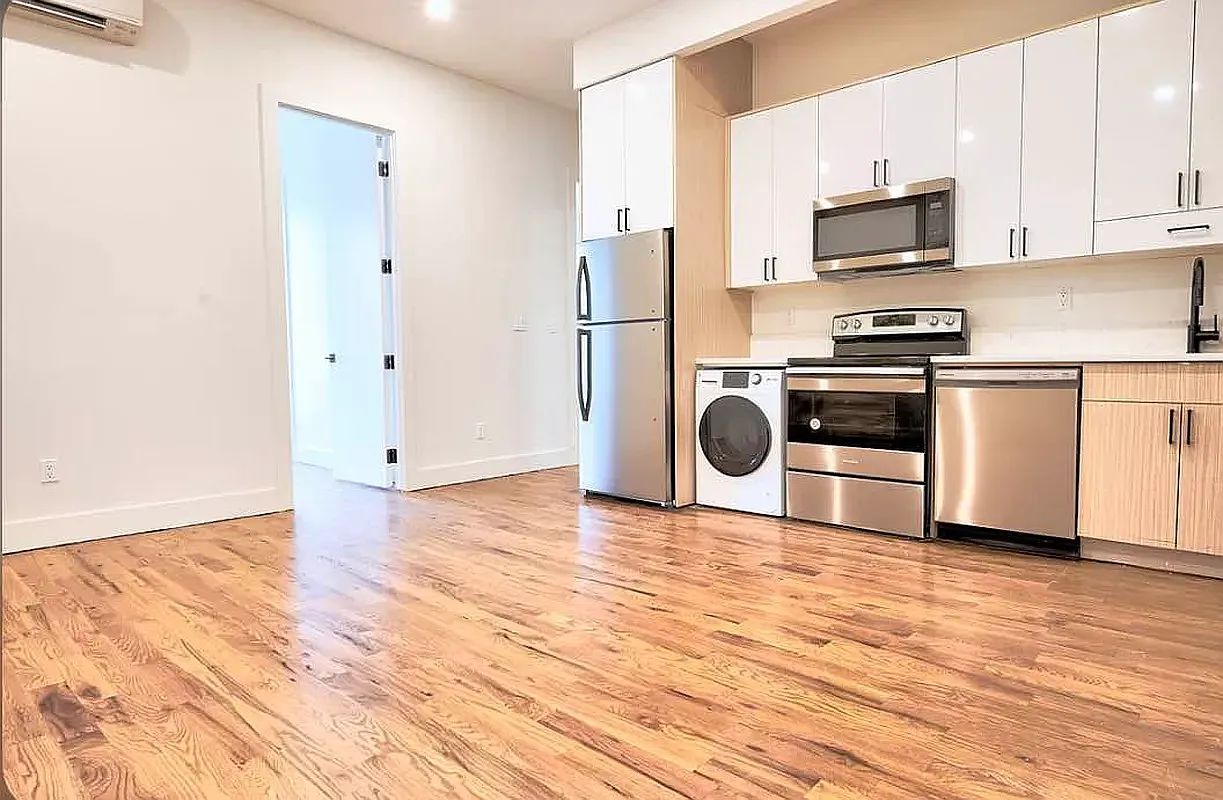 1710 Madison St #2F - Photo 2 of 5