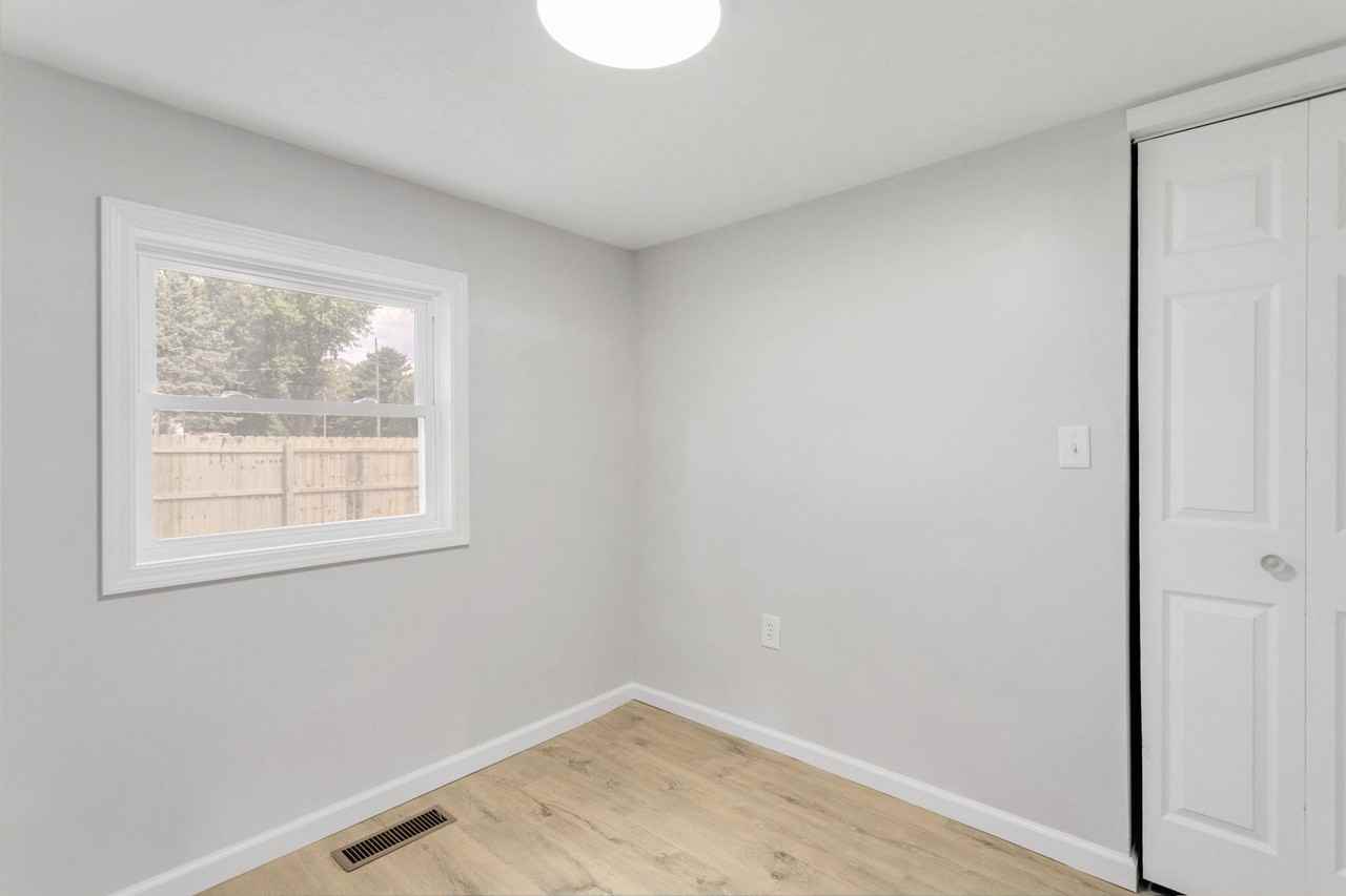 57025 Greenlawn Ave #NA - Photo 6 of 20