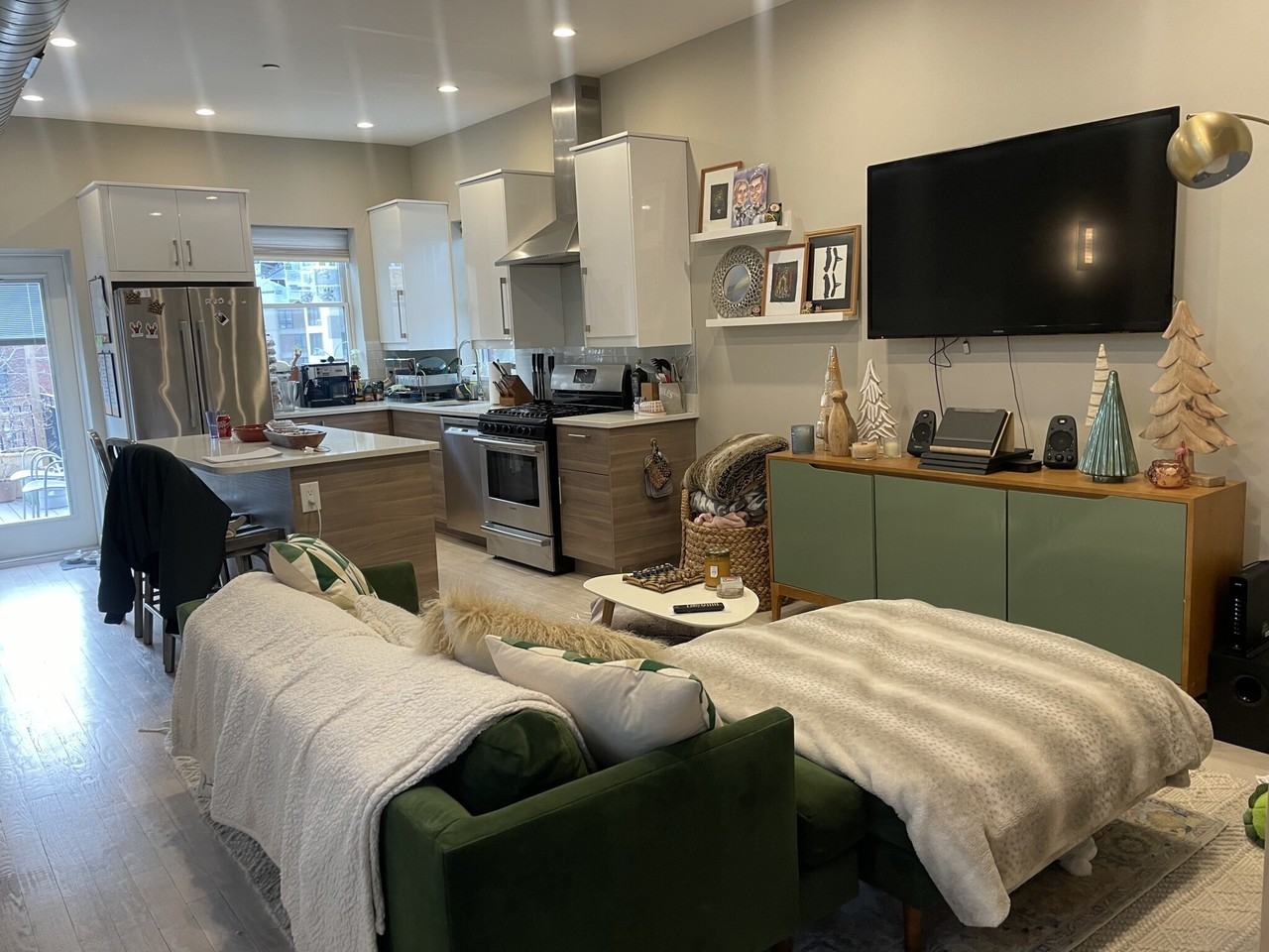 Williams St #3 - Photo 3 of 37