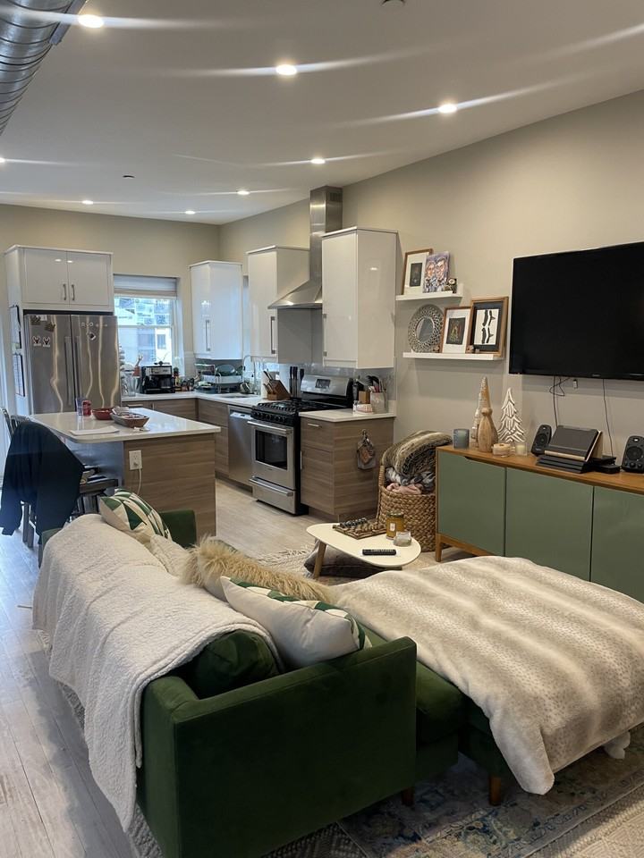 Williams St #3 - Photo 4 of 37