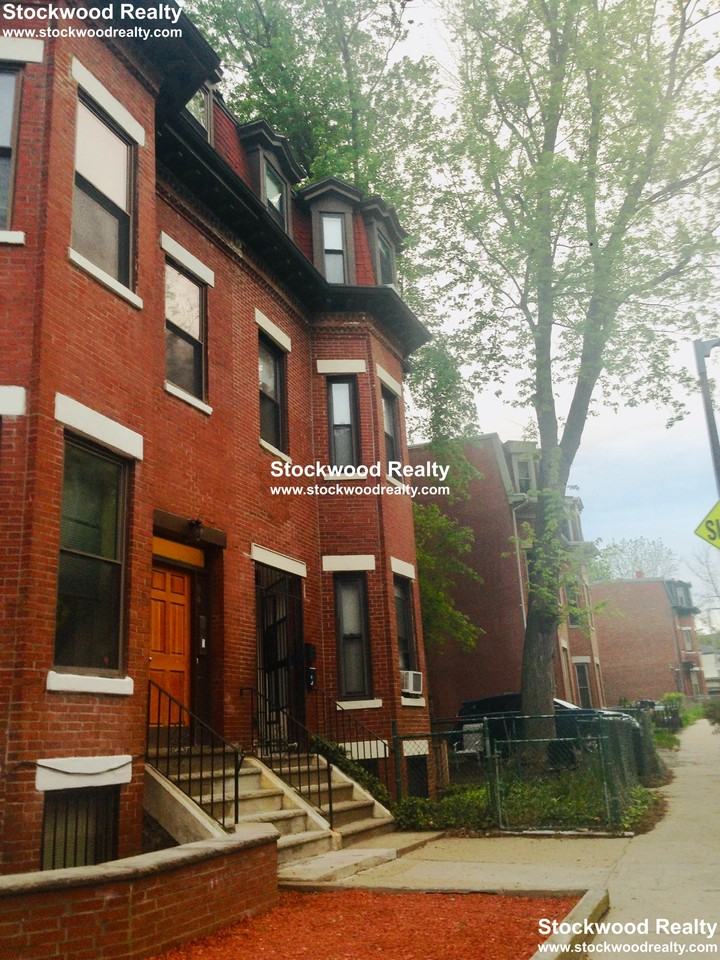 96 Marcella St #B - Photo 7 of 11