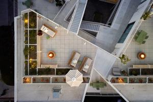 featured image of 1503 S Barrington Ave