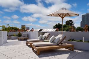 featured image of 1503 S Barrington Ave