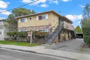 featured image of 1371 Vía Dondera #1