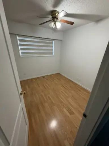 8954 Queen Mary Blvd - Photo 6 of 11