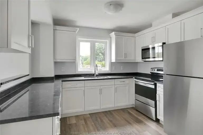 204 Beechwood Dr #2 - Photo 3 of 7