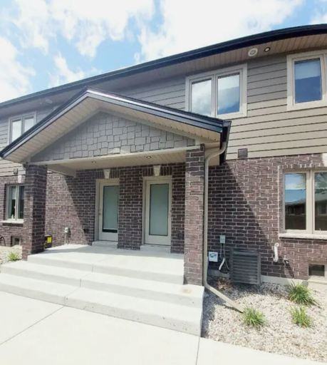 204 Beechwood Dr #2 - Photo 5 of 7