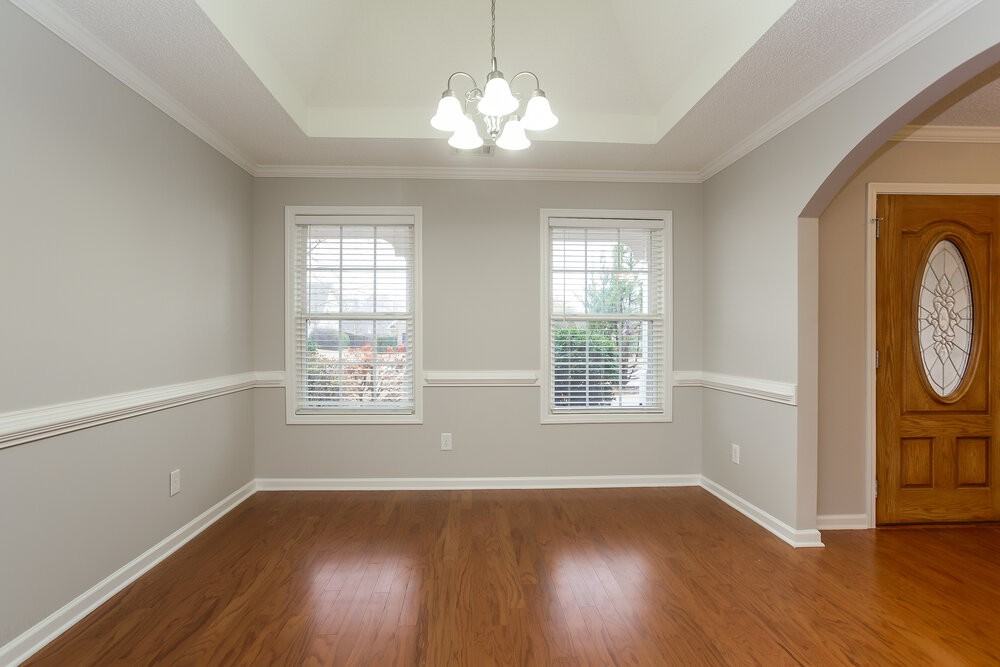 3028 Lincoln Log Way - Photo 4 of 15