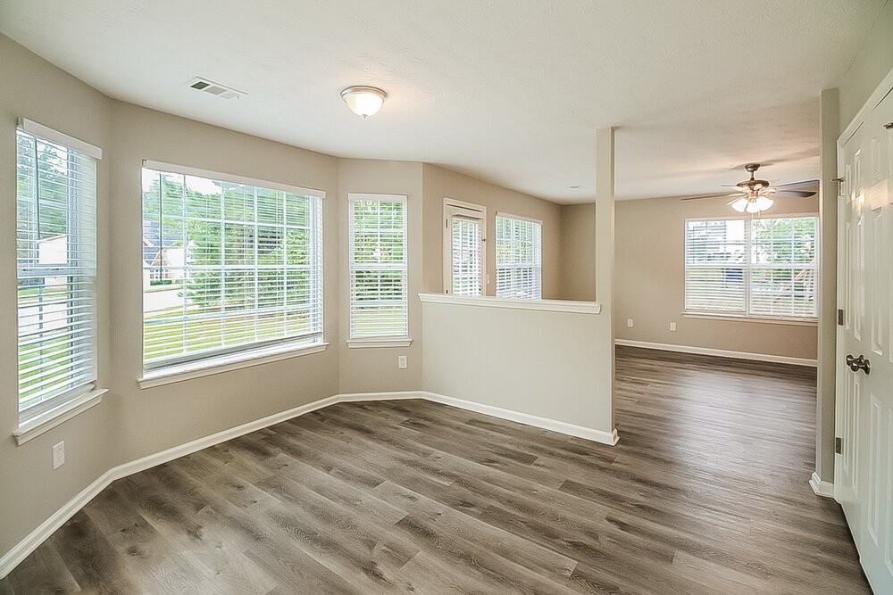 51 Belmont Park Ln - Photo 6 of 17