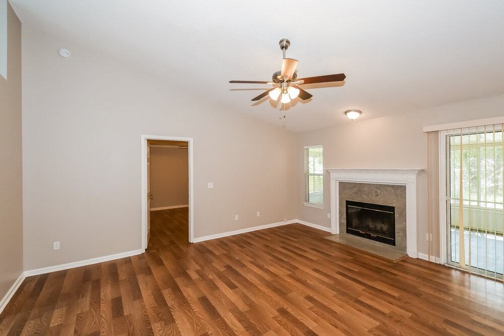 1348 High Plains Dr S - Photo 3 of 16