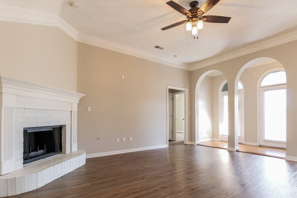 6805 Sandbourne W - Photo 5 of 16