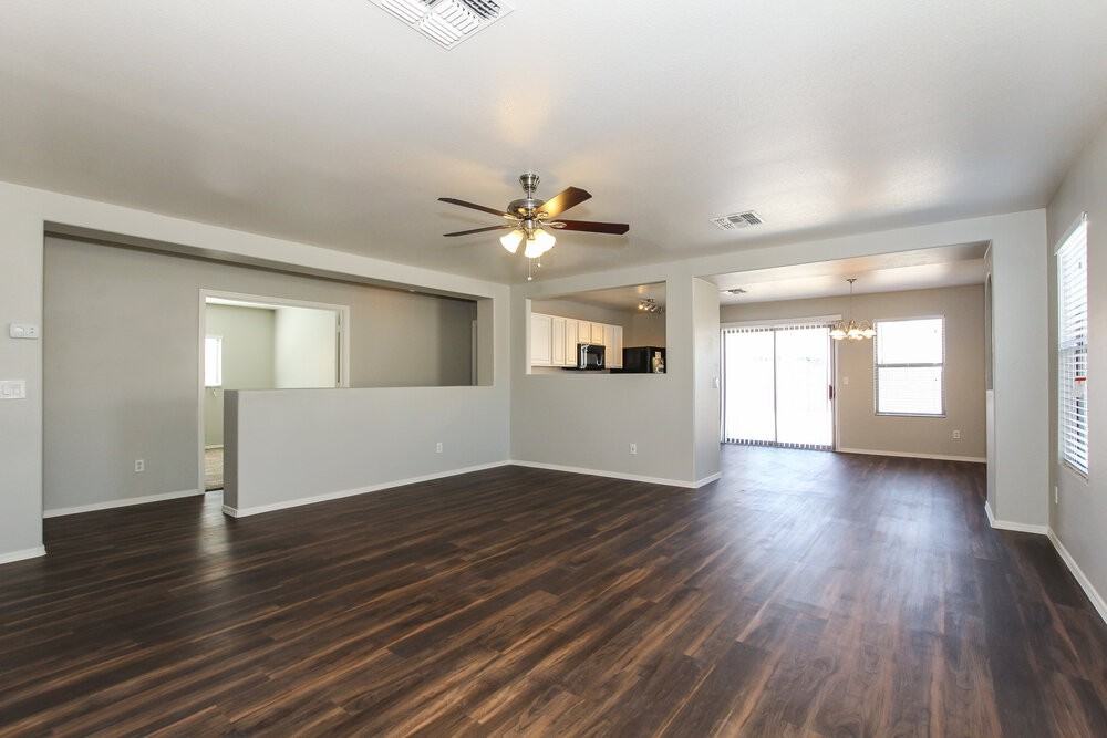 11502 W Corrine Dr - Photo 2 of 15