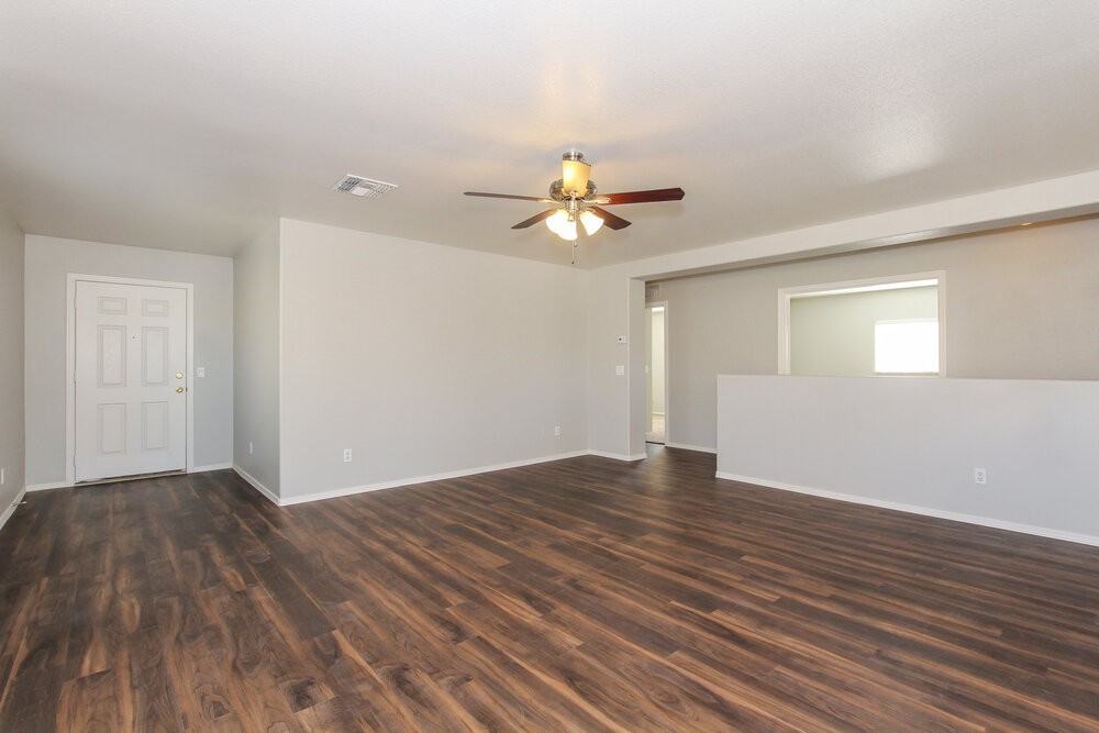 11502 W Corrine Dr - Photo 3 of 15