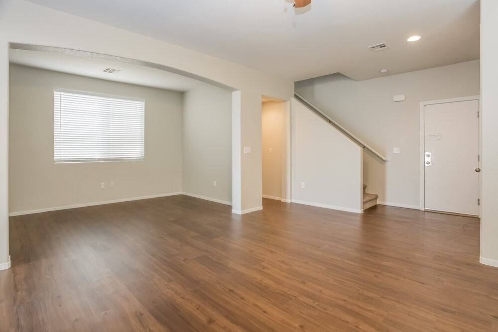 5293 Brazelton St - Photo 2 of 15