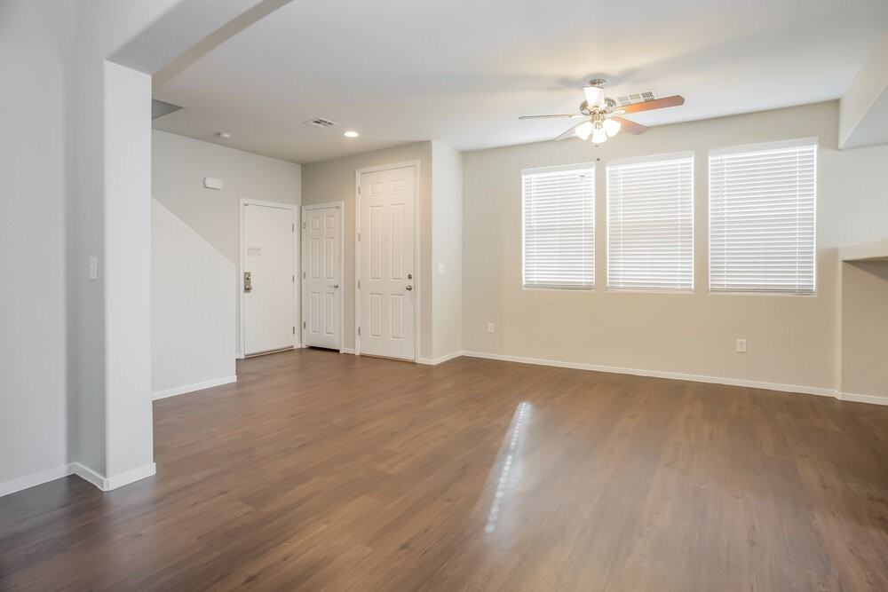 5293 Brazelton St - Photo 3 of 15