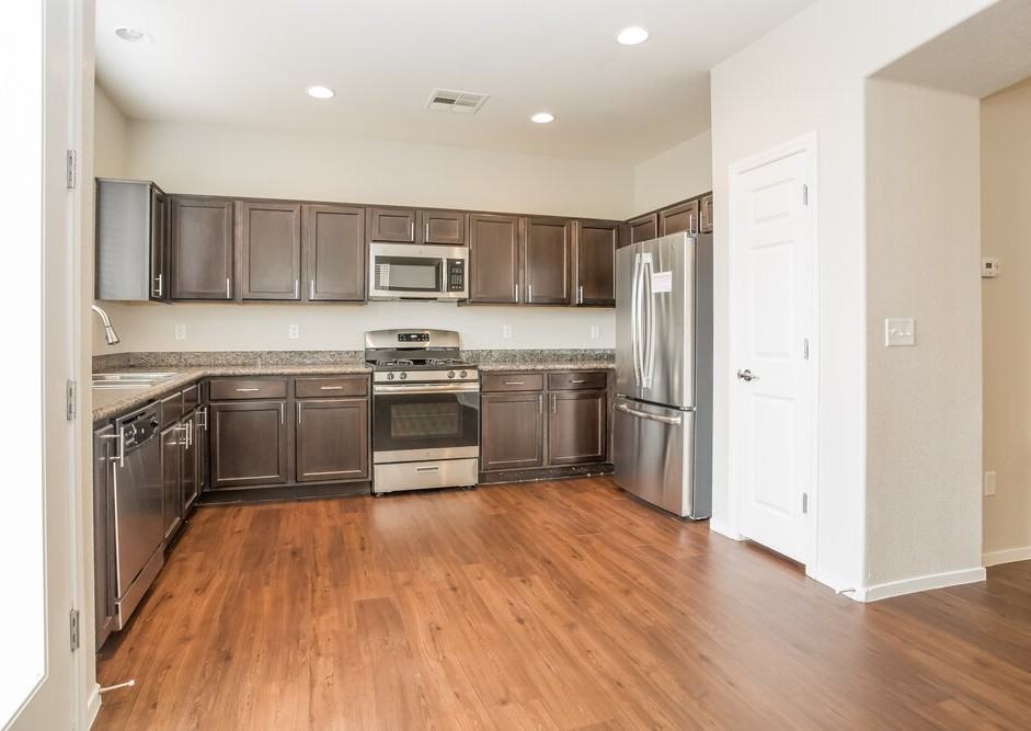 5293 Brazelton St - Photo 6 of 15