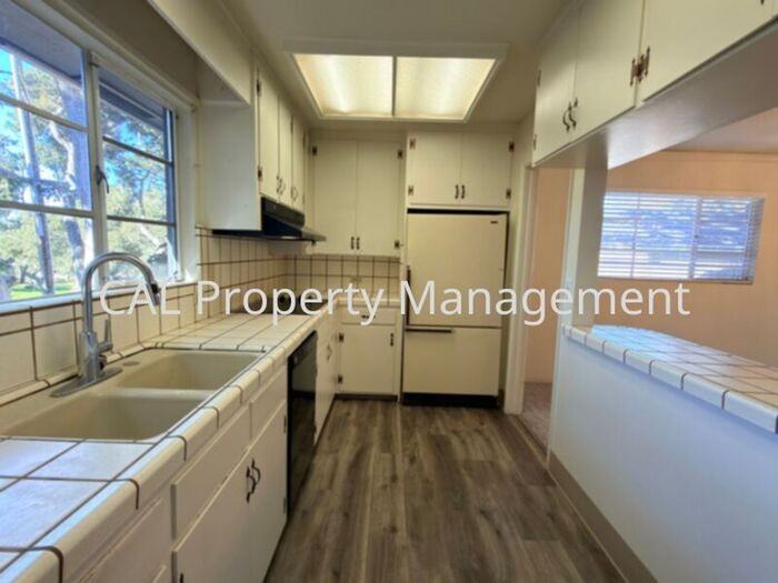 1043 Ortega Rd - Photo 7 of 31