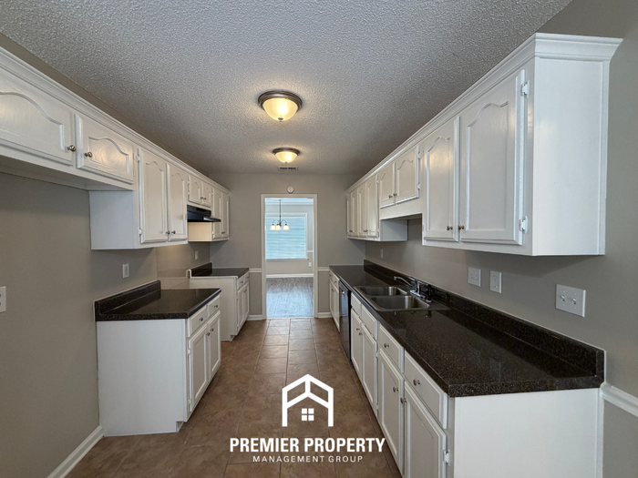 70 Winding Creek Dr - Photo 4 of 20