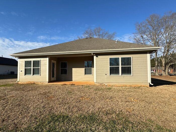 336 Shady Ln - Photo 2 of 13