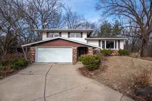 featured image of 2303 W Pintura Ct