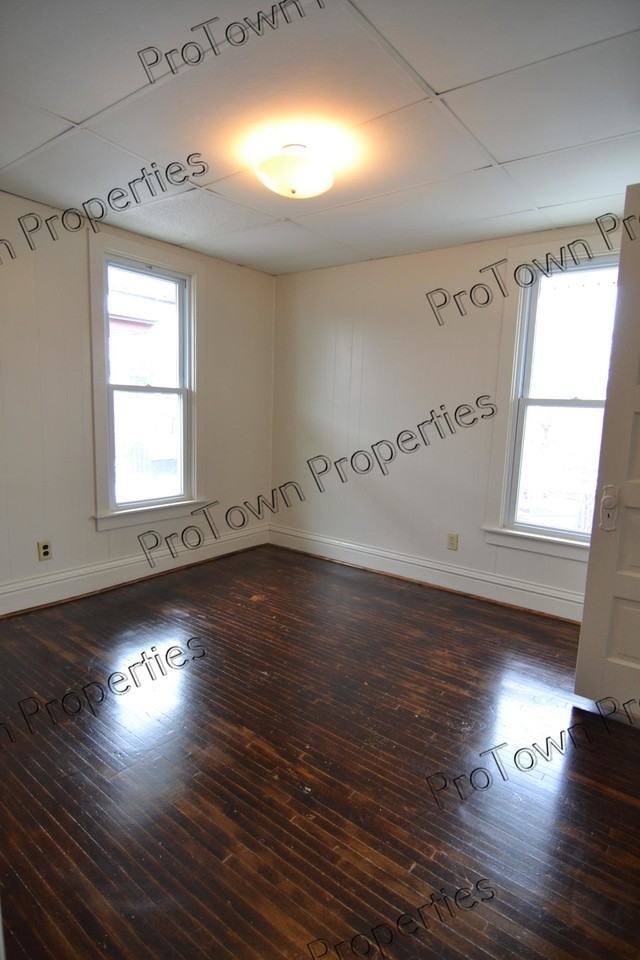 119 Arizona Avenue #2 - Photo 3 of 6