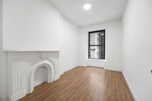 160 W 54th St #2 - Photo 1 of 1