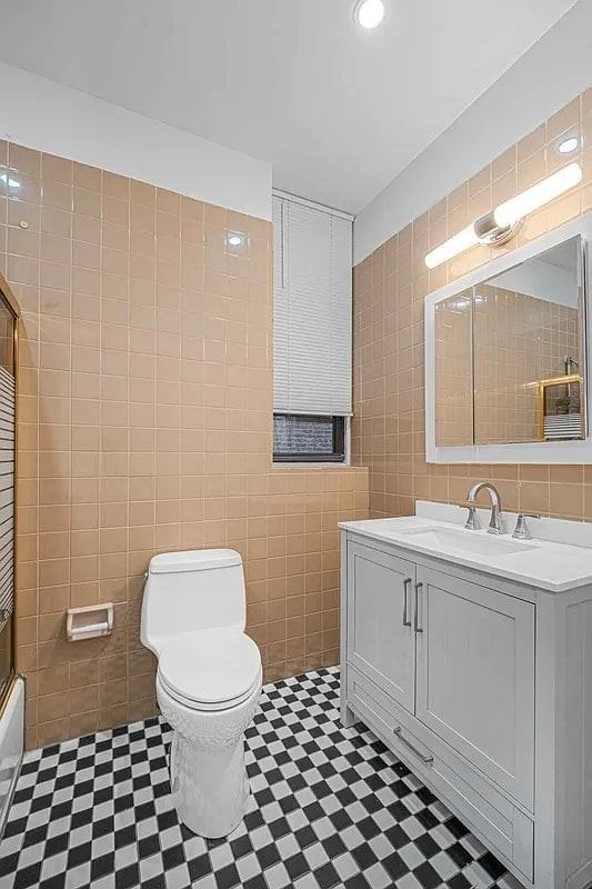 160 W 54th St #2 - Photo 6 of 7