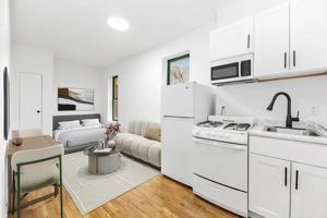featured image of 236 W 64th St #3G