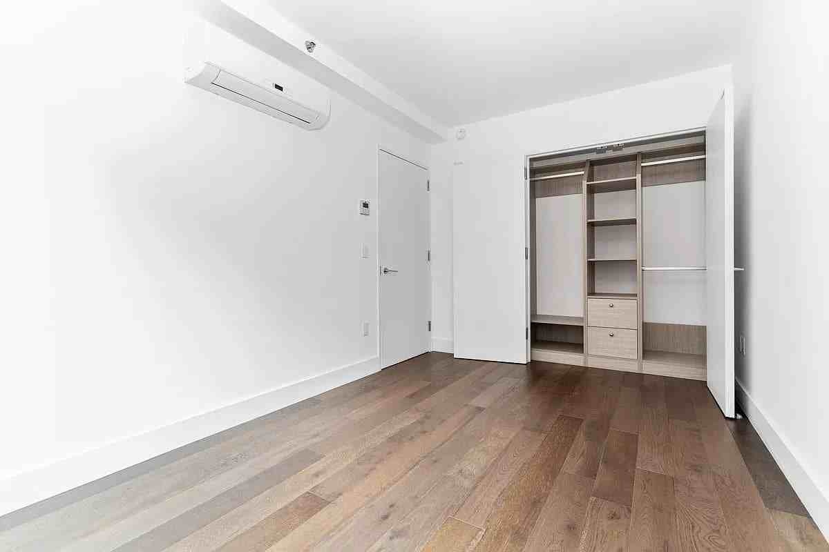 227 Lexington Ave #806 - Photo 5 of 6