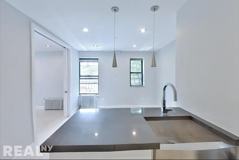 Stanton St #5E2 - Photo 1 of 1