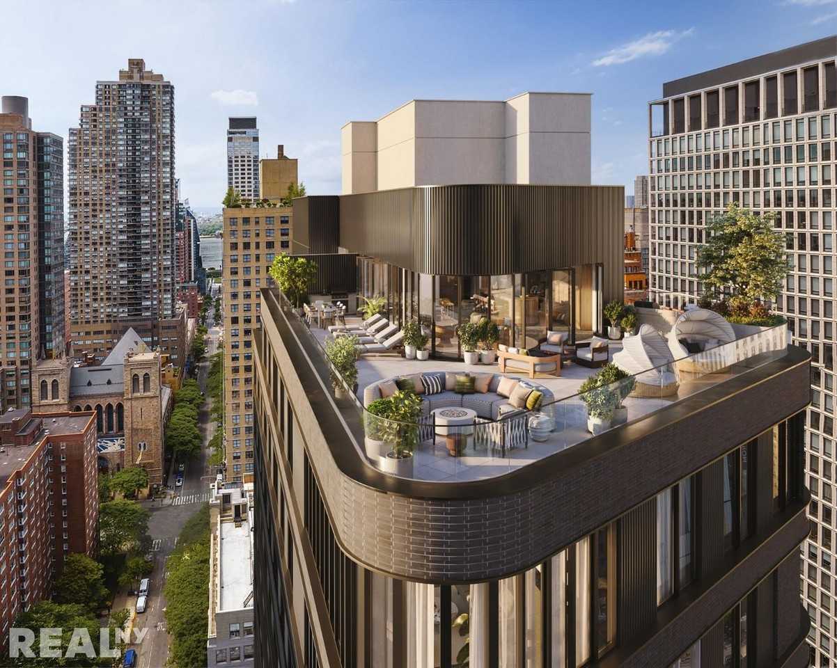 W 60th St #2C - Photo 7 of 8