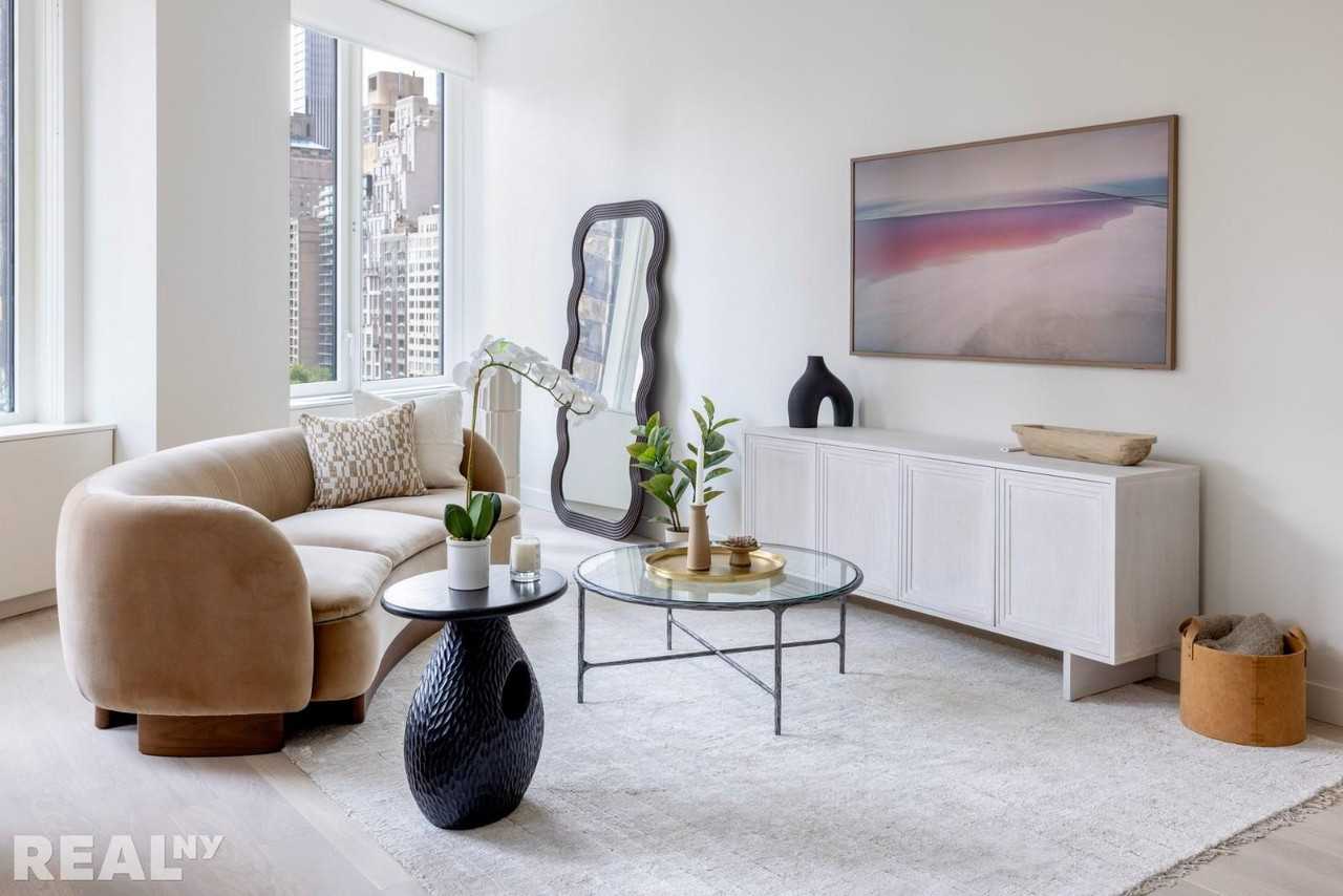 W 60th St #25E - Photo 2 of 16