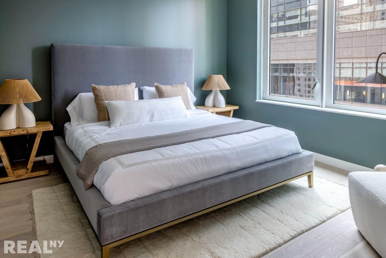 W 60th St #25E - Photo 7 of 16