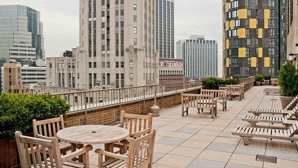 Wall St #2519 - Photo 4 of 16