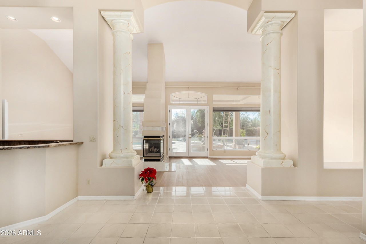 3013 E Rockledge Rd - Photo 6 of 47