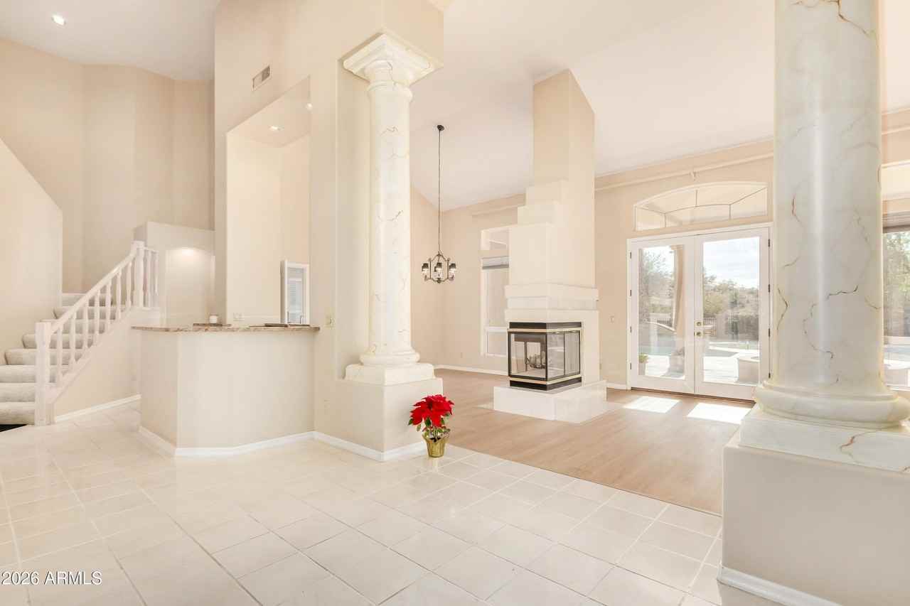 3013 E Rockledge Rd - Photo 7 of 47